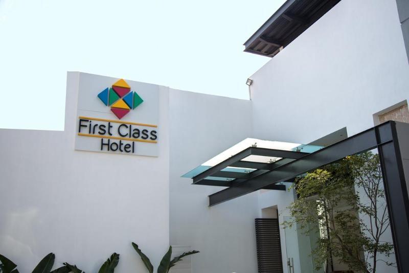 Fch Hotel Expo Adults Only Guadalajara Exterior foto